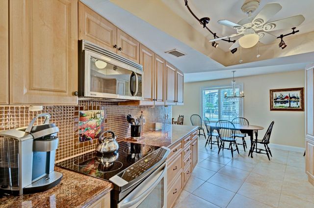 11811 Avenue Of The Pga 2-1h, Palm Beach Gardens, FL 33418