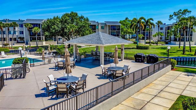 11811 Avenue Of The Pga 2-1h, Palm Beach Gardens, FL 33418