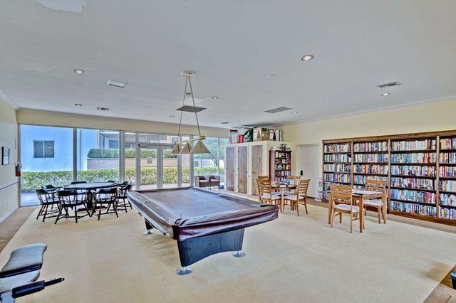 11811 Avenue Of The Pga 2-1h, Palm Beach Gardens, FL 33418