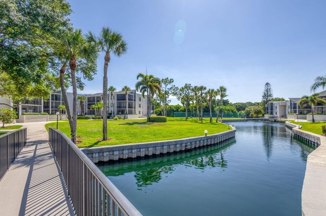 11811 Avenue Of The Pga 2-1h, Palm Beach Gardens, FL 33418