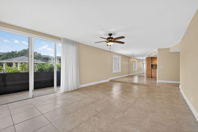11811 Avenue Of The Pga 2-1h, Palm Beach Gardens, FL 33418