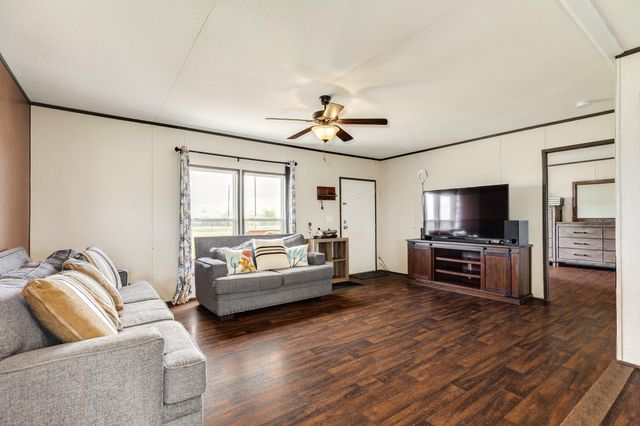 1886 County Road 212, Angleton, TX 77515