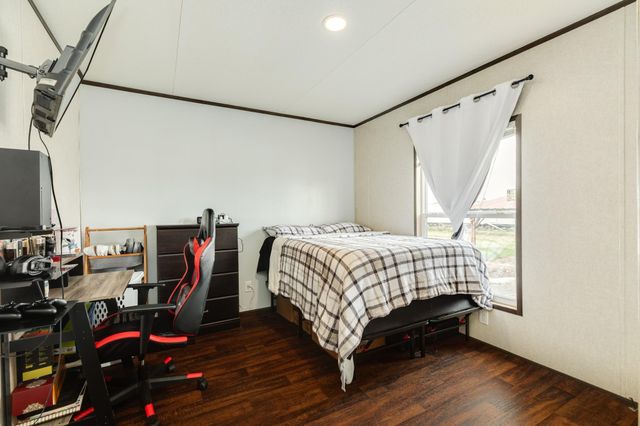 1886 County Road 212, Angleton, TX 77515