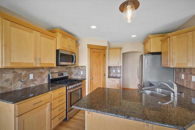 7820 S Parway Ln, Cheney, WA 99004