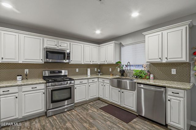 1268 A L GILL Drive, El Paso, TX 79936