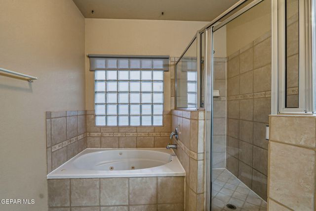 1268 A L GILL Drive, El Paso, TX 79936