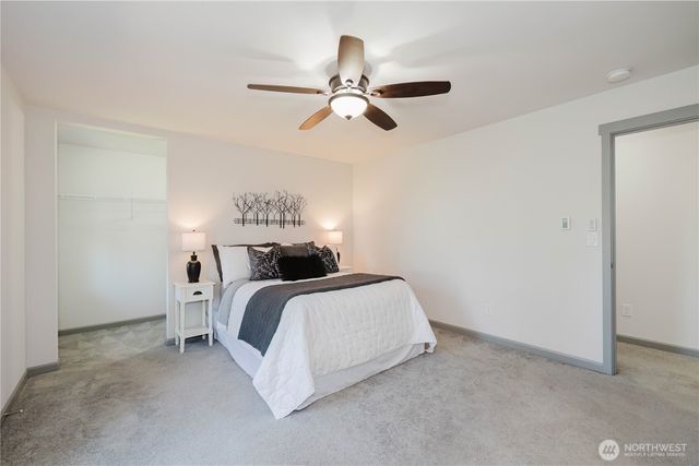 253 E Mountain View Drive, Allyn, WA 98524