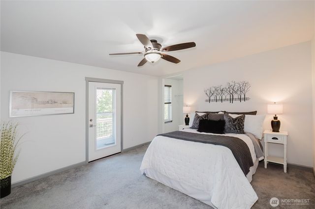 253 E Mountain View Drive, Allyn, WA 98524