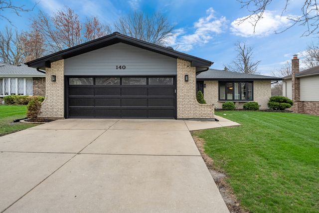 140 Spring Oaks Drive, Wood Dale, IL 60191