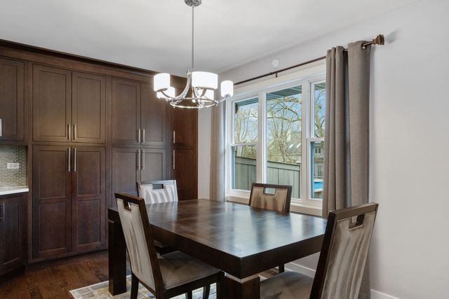 140 Spring Oaks Drive, Wood Dale, IL 60191