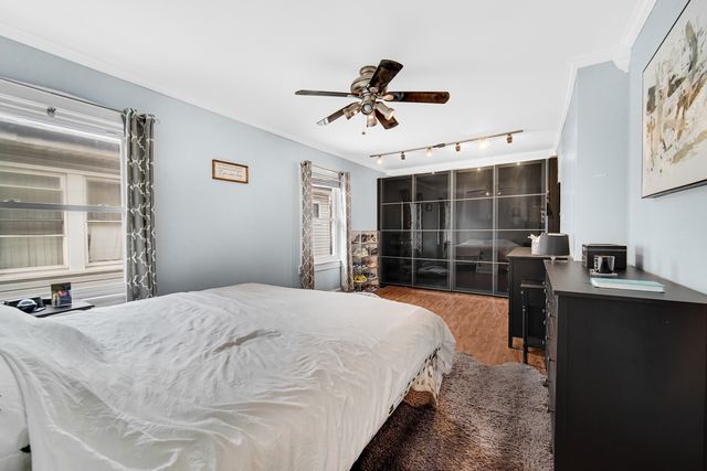 5531 W Grace Street, Chicago, IL 60641