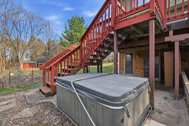 504 County Road N, Stoughton, WI 53589