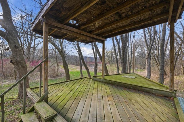 504 County Road N, Stoughton, WI 53589