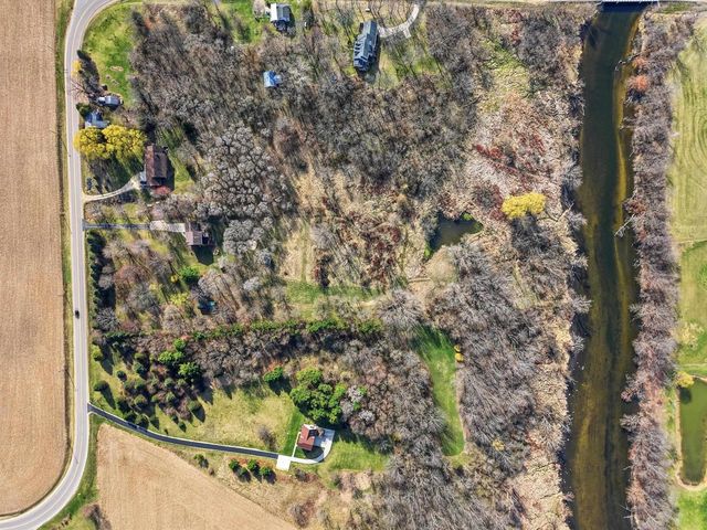 504 County Road N, Stoughton, WI 53589