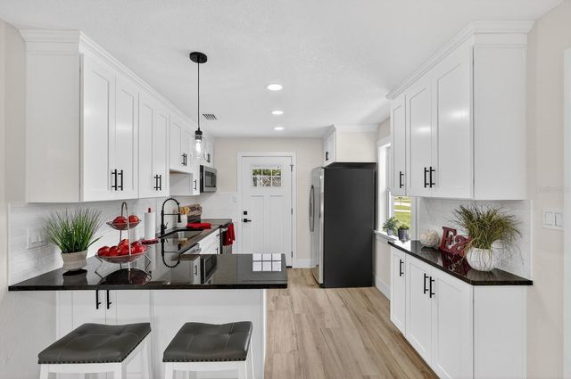 553 CALHOUN STREET, South Daytona, FL 32119