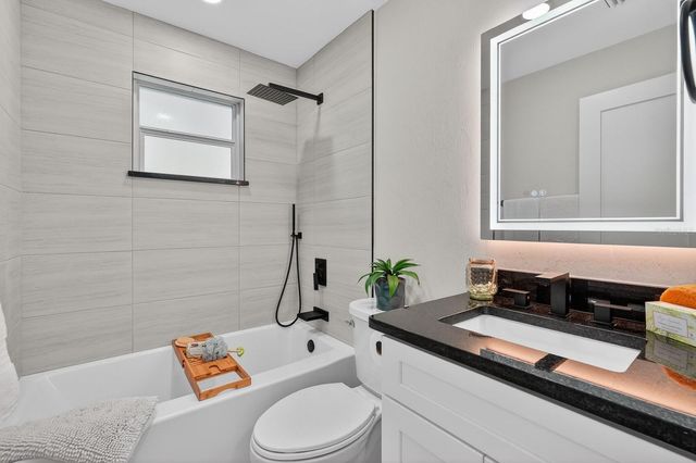 553 CALHOUN STREET, South Daytona, FL 32119