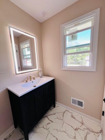 1115 Briar Bend Street, Sumter, SC 29154