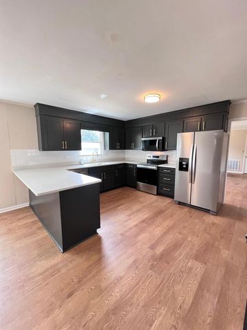 1115 Briar Bend Street, Sumter, SC 29154