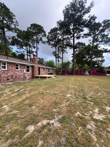 1115 Briar Bend Street, Sumter, SC 29154