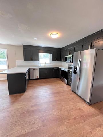 1115 Briar Bend Street, Sumter, SC 29154