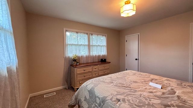 1115 Briar Bend Street, Sumter, SC 29154