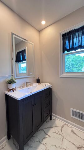 1115 Briar Bend Street, Sumter, SC 29154