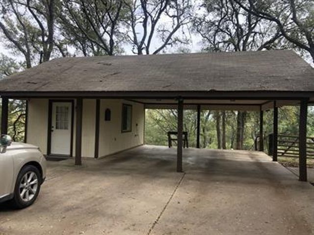 4553 Seawillow, Lockhart, TX 78644