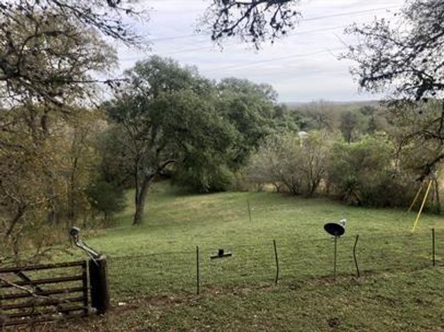 4553 Seawillow, Lockhart, TX 78644