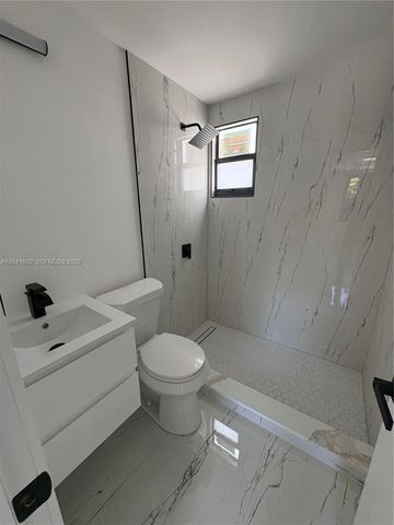 811 NW 65th St, Miami, FL 33150