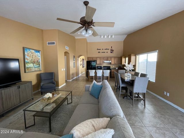 645 N El Dorado Drive, Gilbert, AZ 85233
