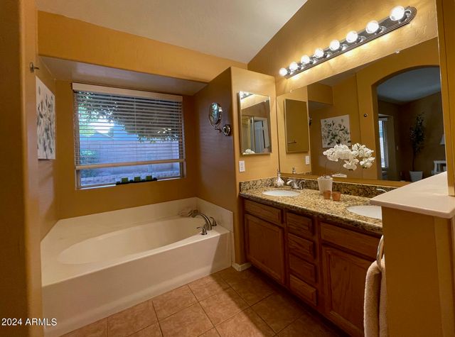 645 N El Dorado Drive, Gilbert, AZ 85233