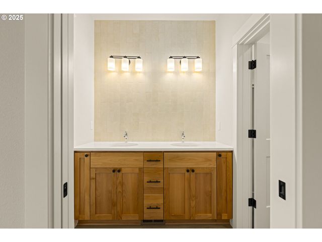 5133 Se MULLAN St, Milwaukie, OR 97222