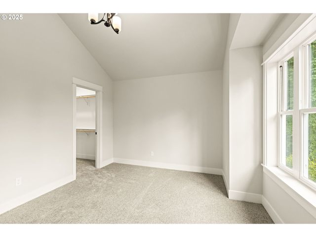 5133 Se MULLAN St, Milwaukie, OR 97222