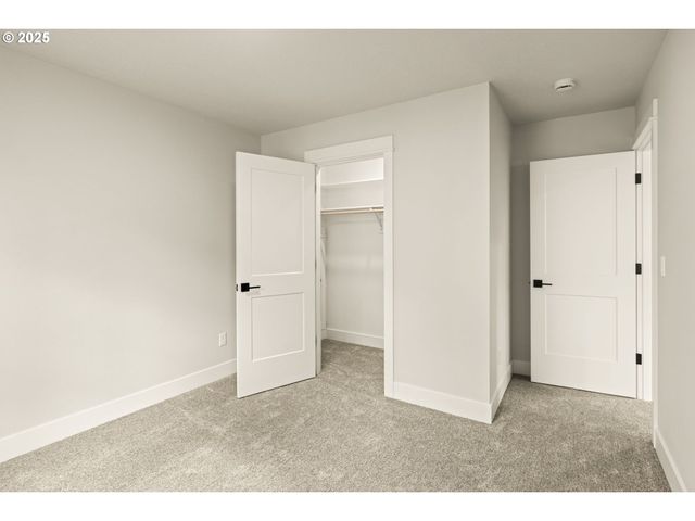 5133 Se MULLAN St, Milwaukie, OR 97222