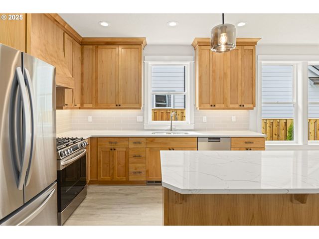 5133 Se MULLAN St, Milwaukie, OR 97222