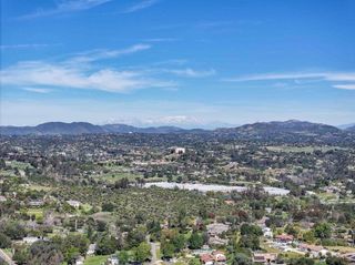 161 Lemon Grove Drive, Fallbrook, CA 92028