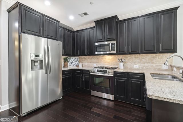 7315 Highland Bluff #12, Atlanta, GA 30328