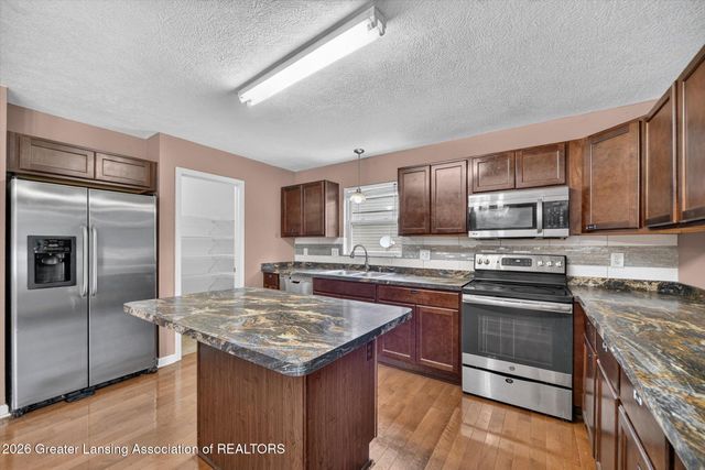 2691 Coreopsis Drive, Okemos, MI 48864