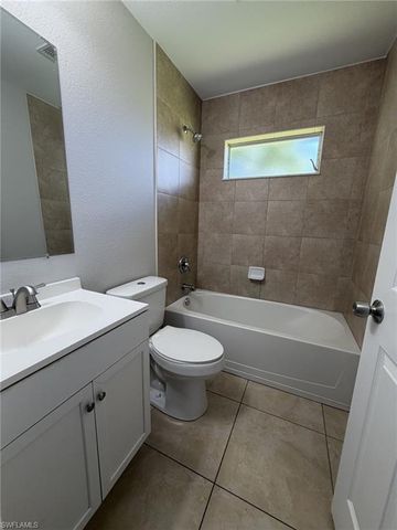 1817 Santa Barbara BLVD, Cape Coral, FL 33991