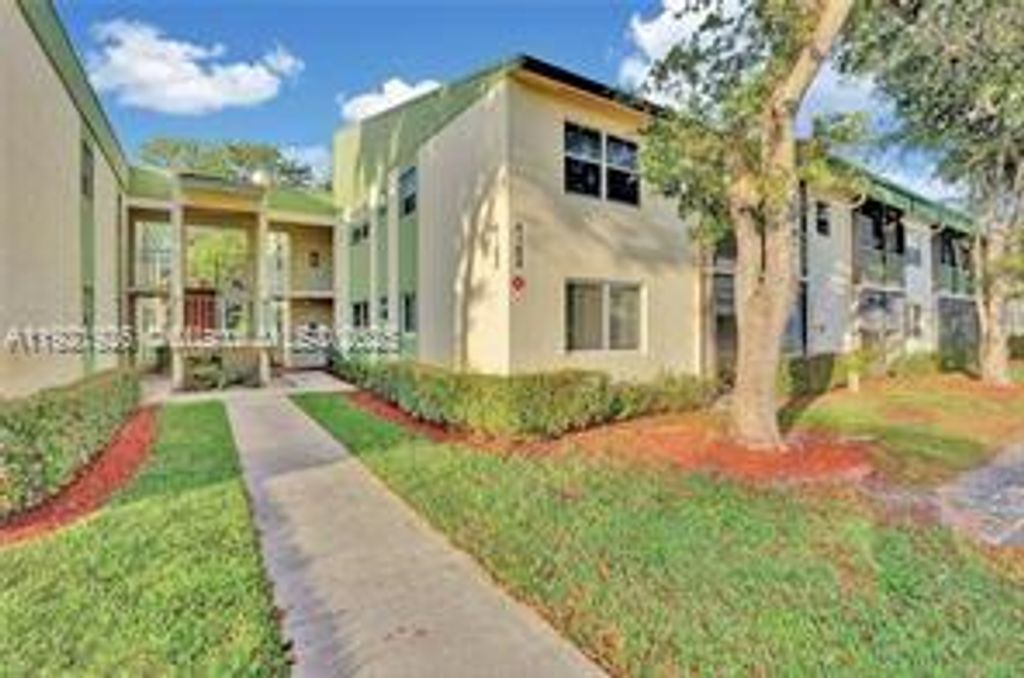 Image 1 of property listing at 4133 NW 88th Ave 204, Coral Springs, FL 33065