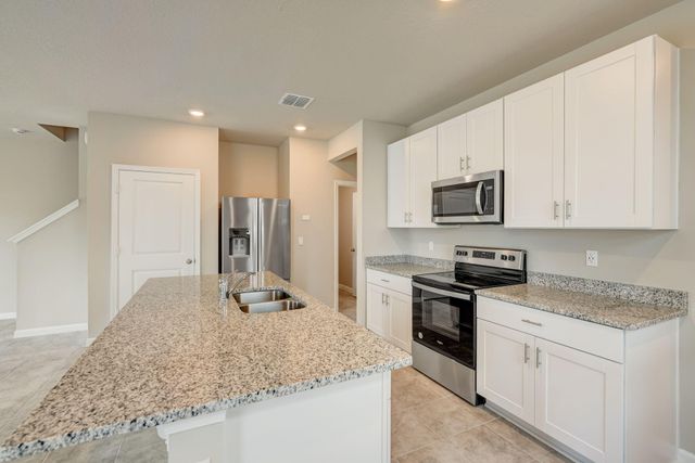 5728 SE Edgewater Circle, Stuart, FL 34997