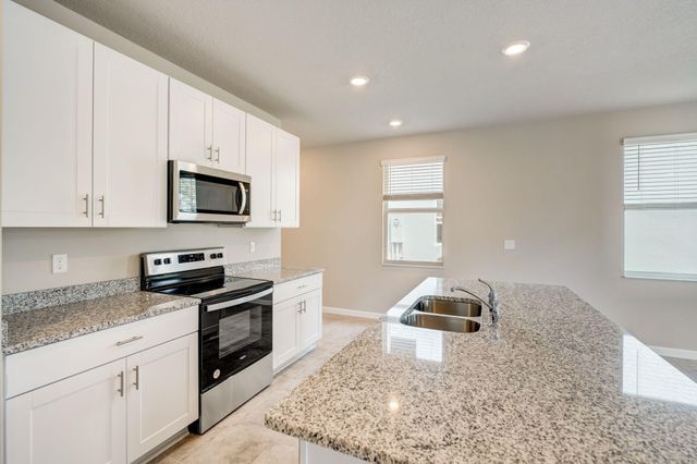 5728 SE Edgewater Circle, Stuart, FL 34997