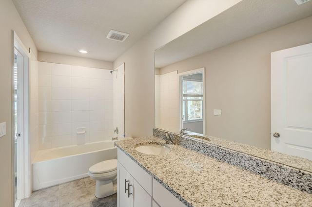 5728 SE Edgewater Circle, Stuart, FL 34997