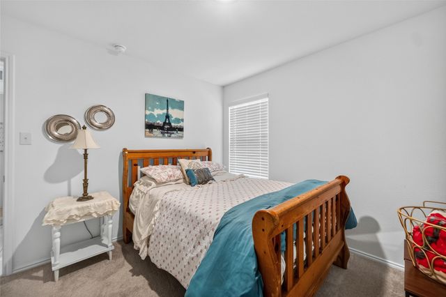 1438 Dovekie Drive, Forney, TX 75126