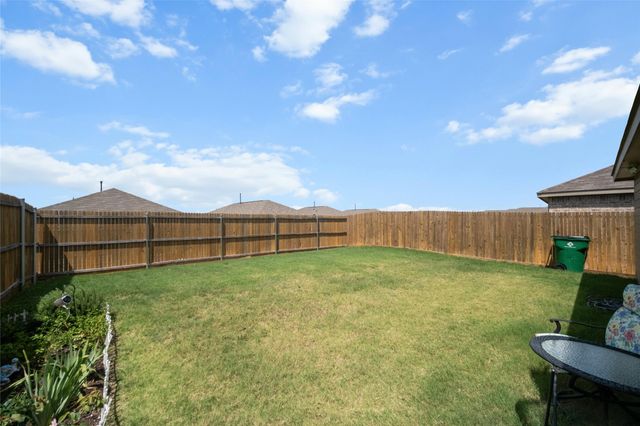 1438 Dovekie Drive, Forney, TX 75126