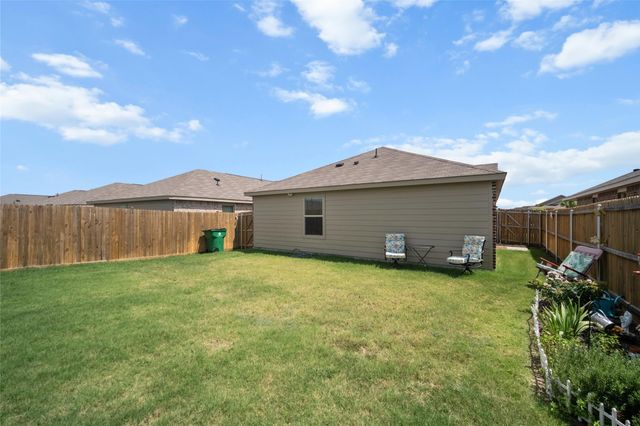1438 Dovekie Drive, Forney, TX 75126