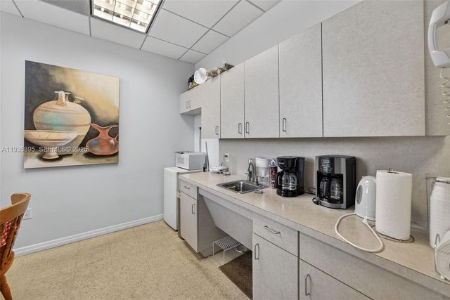 8501 SW 124th Ave 201, Miami, FL 33183