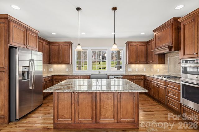 490 Mapleton Lane, Columbus, NC 28722