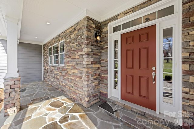 490 Mapleton Lane, Columbus, NC 28722