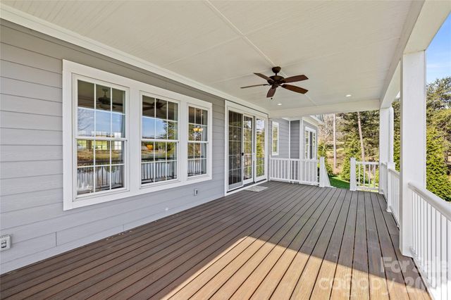 490 Mapleton Lane, Columbus, NC 28722